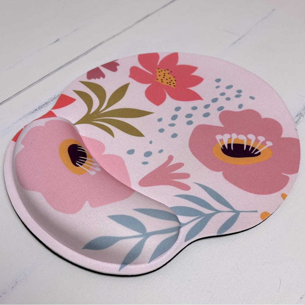 Floral mouse pad with memory foam wrist rest
